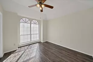 5604 Congressional Dr, Arlington, TX 76018 - Photo 19