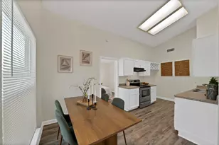 5604 Congressional Dr, Arlington, TX 76018 - Photo 9