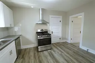 304 E Waco St, Ennis, TX 75119 - Photo 11