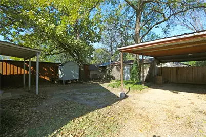 304 E Waco Street, Ennis, TX 75119 - Photo 23