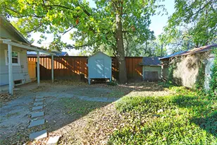 304 E Waco St, Ennis, TX 75119 - Photo 25