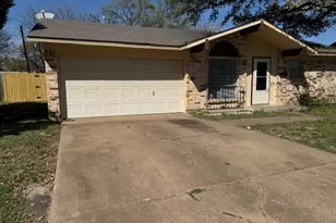 1110 Shadyglen Cir, Richardson, TX 75081 - Photo 1