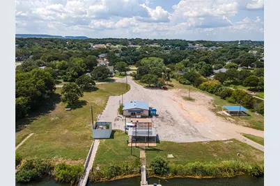 3910 Laramie Trail, Granbury, TX 76048 - Photo 5