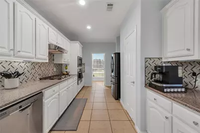 509 Flintwood Lane, Arlington, TX 76002 - Photo 9