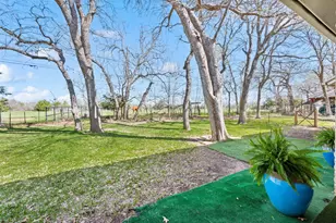 809 Majestic Oaks Ct, Mansfield, TX 76063 - Photo 33