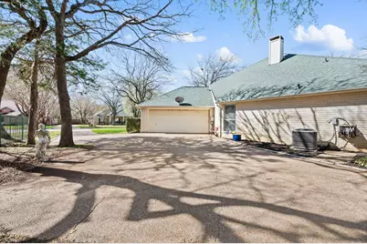 809 Majestic Oaks Court, Mansfield, TX 76063 - Photo 37