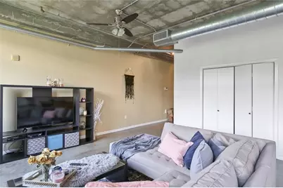 1001 Belleview Street #402, Dallas, TX 75215 - Photo 23