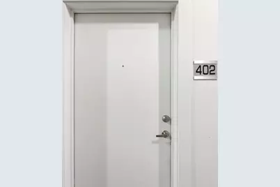 1001 Belleview Street #402, Dallas, TX 75215 - Photo 31