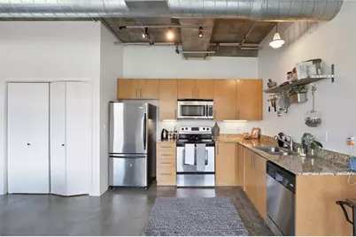 1001 Belleview Street #402, Dallas, TX 75215 - Photo 15