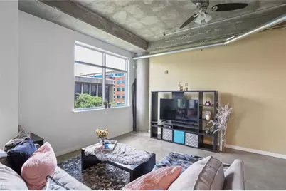 1001 Belleview Street #402, Dallas, TX 75215 - Photo 11