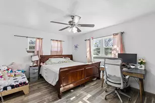 2141 Ridgeview St, Fort Worth, TX 76119 - Photo 5