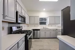 1716 Creekway Dr, Lewisville, TX 75067 - Photo 5