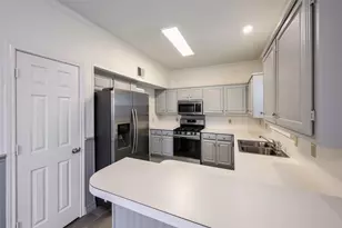 1716 Creekway Dr, Lewisville, TX 75067 - Photo 7