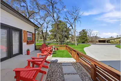 121 Kiowa Drive W, Lake Kiowa, TX 76240 - Photo 3