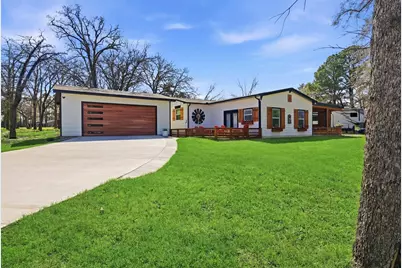 121 Kiowa Drive W, Lake Kiowa, TX 76240 - Photo 1