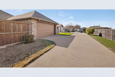 108 Dublin Circle, Waxahachie, TX 75165 - Photo 23