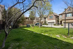 10589 Plumwood Pkwy, Dallas, TX 75238 - Photo 31