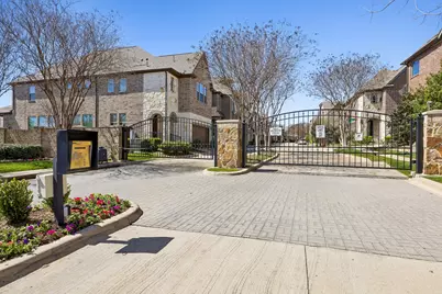 10589 Plumwood Parkway, Dallas, TX 75238 - Photo 33