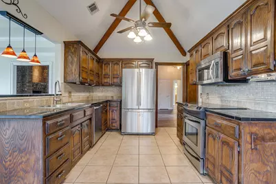 8016 Kendra Lane, North Richland Hills, TX 76182 - Photo 11