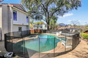 4017 Acapulco St, Irving, TX 75062 - Photo 29