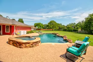 112 Sequoya Dr, Gainesville, TX 76240 - Photo 3