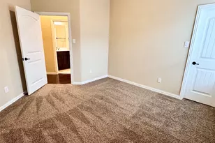 409 Rossville Dr, Midlothian, TX 76065 - Photo 17