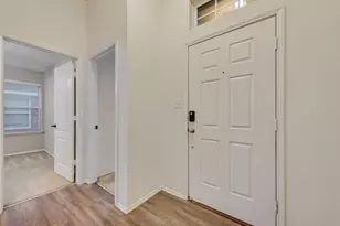 500 Crescent Creek Ln, Fort Worth, TX 76140 - Photo 3