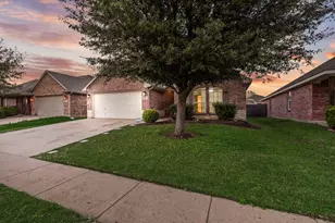 500 Crescent Creek Ln, Fort Worth, TX 76140 - Photo 25