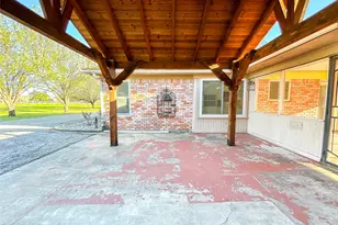 851 Leroy Pkwy, Elm Mott, TX 76640 - Photo 7