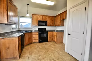 1245 Newcastle Dr, Weatherford, TX 76086 - Photo 5