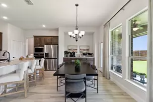 902 Meadow View Dr, Cleburne, TX 76033 - Photo 11