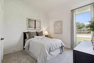 902 Meadow View Dr, Cleburne, TX 76033 - Photo 5