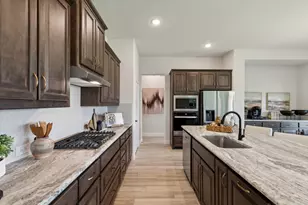 902 Meadow View Dr, Cleburne, TX 76033 - Photo 9