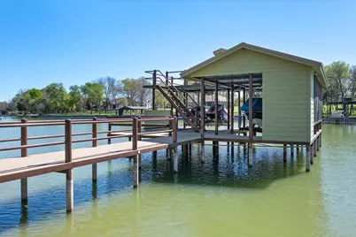 892 Waters Edge Drive, Corsicana, TX 75109 - Photo 33