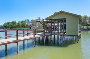 892 Waters Edge Dr, Corsicana, TX 75109 - Photo 33