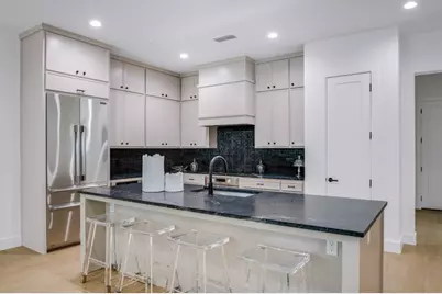 3601 Routh Street #2E, Dallas, TX 75219 - Photo 5