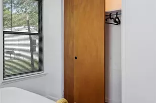 1007 Epenard St, Dallas, TX 75211 - Photo 11