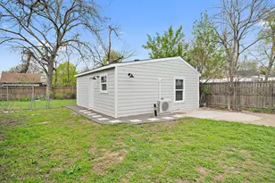 1007 Epenard St, Dallas, TX 75211 - Photo 15