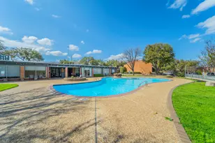 558 E Avenue J, Grand Prairie, TX 75050 - Photo 15