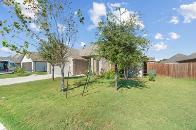 949 Avagail Avenue, Springtown, TX 76082 - Photo 3