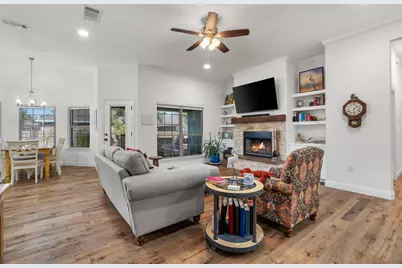 949 Avagail Avenue, Springtown, TX 76082 - Photo 11