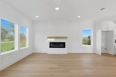 9480 Sandyland Boulevard, Dallas, TX 75217 - Photo 7