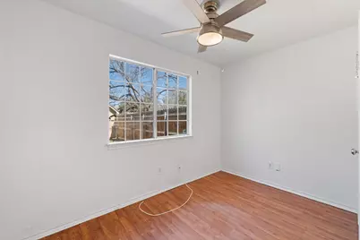 700 Poindexter Avenue, Cleburne, TX 76033 - Photo 15