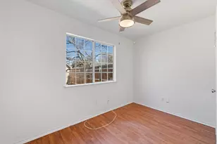 700 Poindexter Ave, Cleburne, TX 76033 - Photo 15