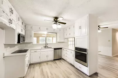 3712 Greenbriar Court, Colleyville, TX 76034 - Photo 9