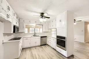 3712 Greenbriar Ct, Colleyville, TX 76034 - Photo 9