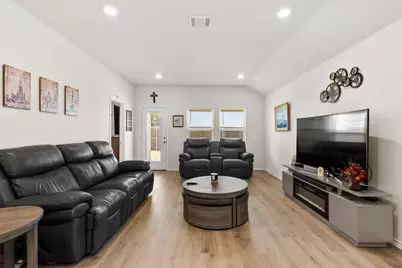 1904 Bailer Way, Royse City, TX 75189 - Photo 5