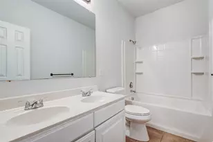 2728 Cameron Bay Dr, Lewisville, TX 75056 - Photo 13