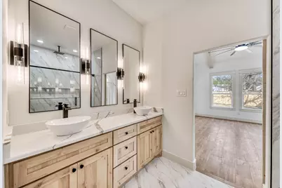 2502 Hanna Avenue, Fort Worth, TX 76164 - Photo 17