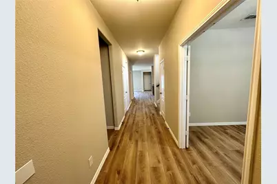 725 Hartsfield, Aubrey, TX 76227 - Photo 7